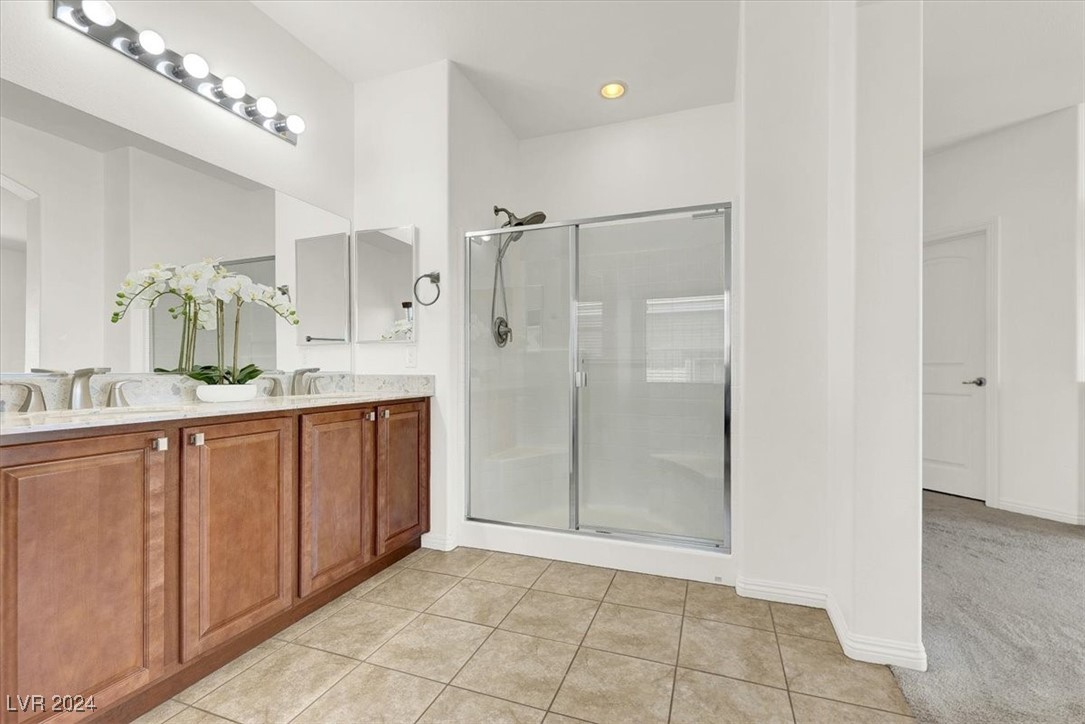 812 Applecross Avenue