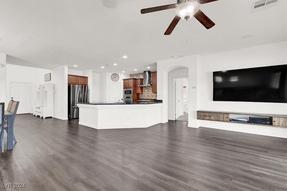 812 Applecross Avenue