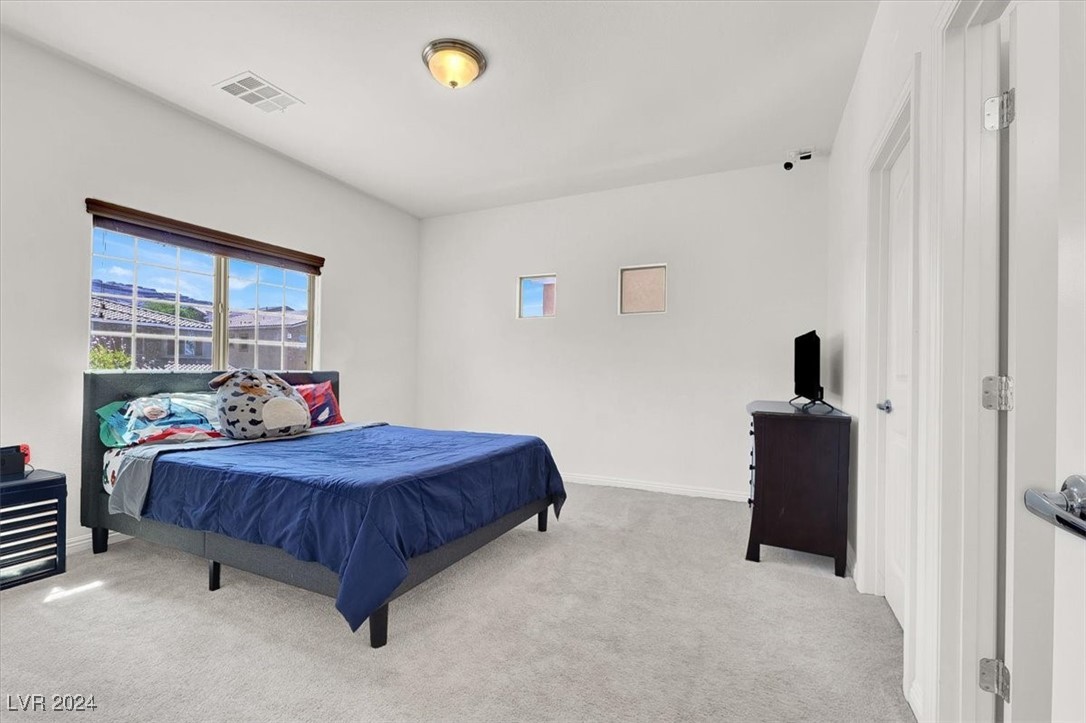 812 Applecross Avenue