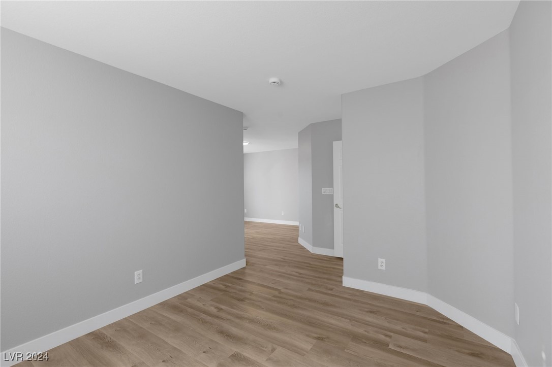 11033 Meadow Leaf Avenue