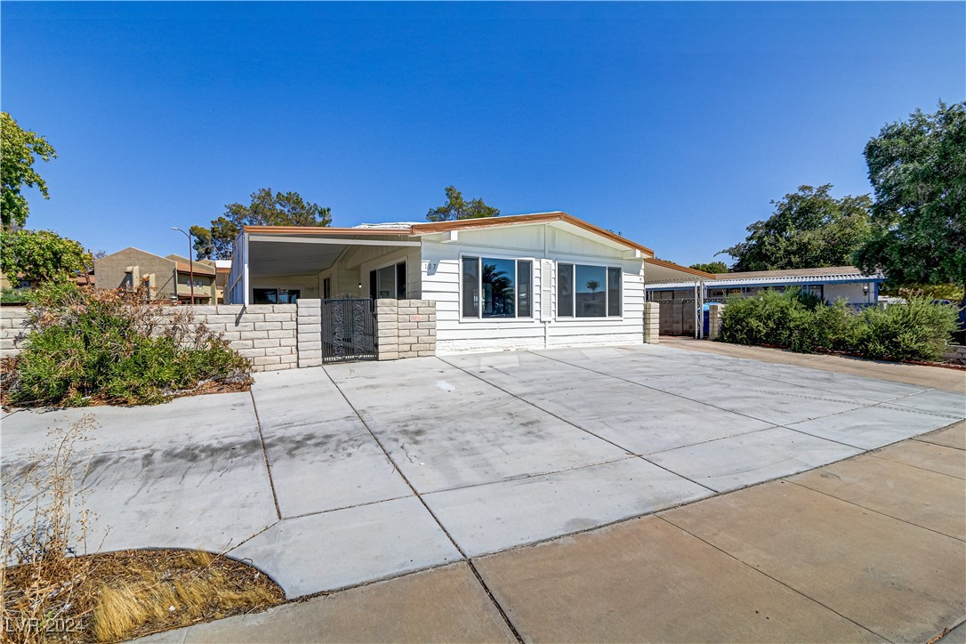 107 Sir George Drive