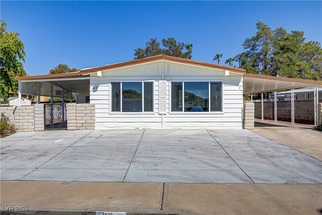 107 Sir George Drive