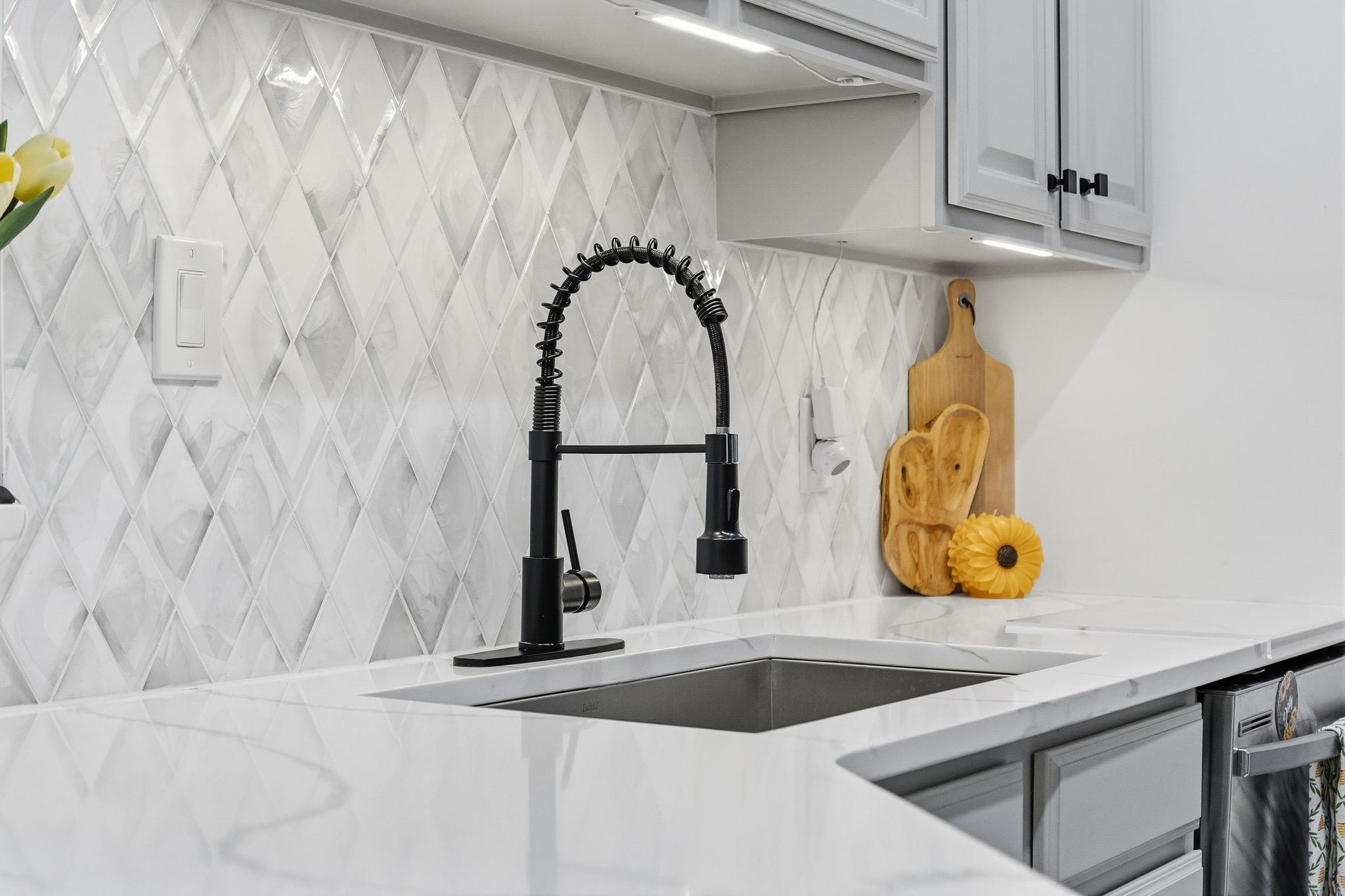 2013 Silvercrest Dr. Unit: 30-F