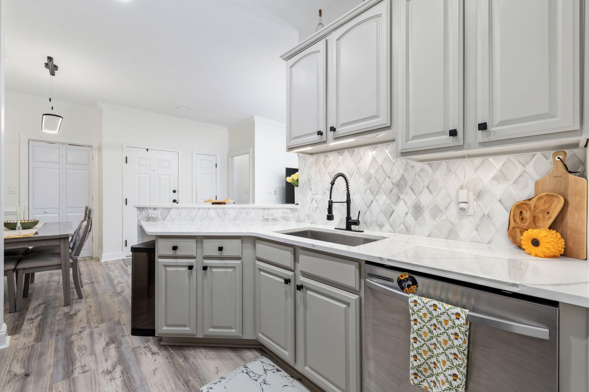 2013 Silvercrest Dr. Unit: 30-F