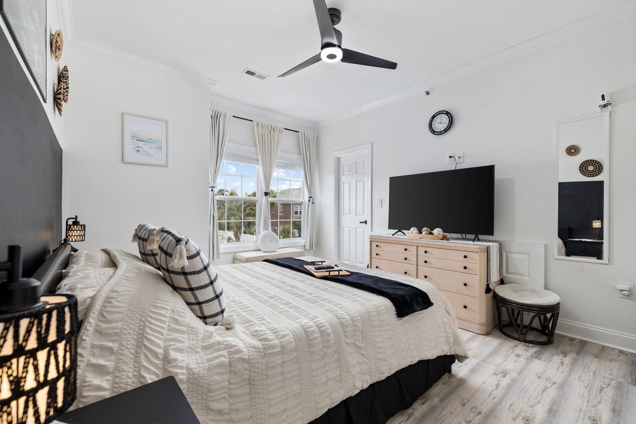 2013 Silvercrest Dr. Unit: 30-F