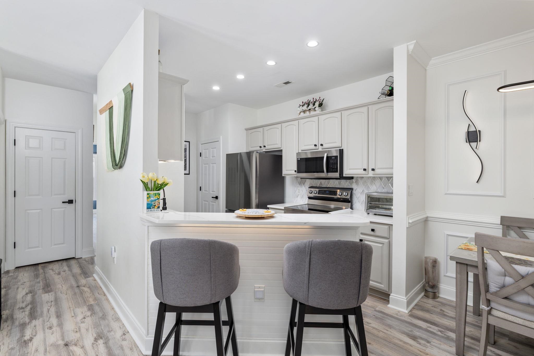 2013 Silvercrest Dr. Unit: 30-F