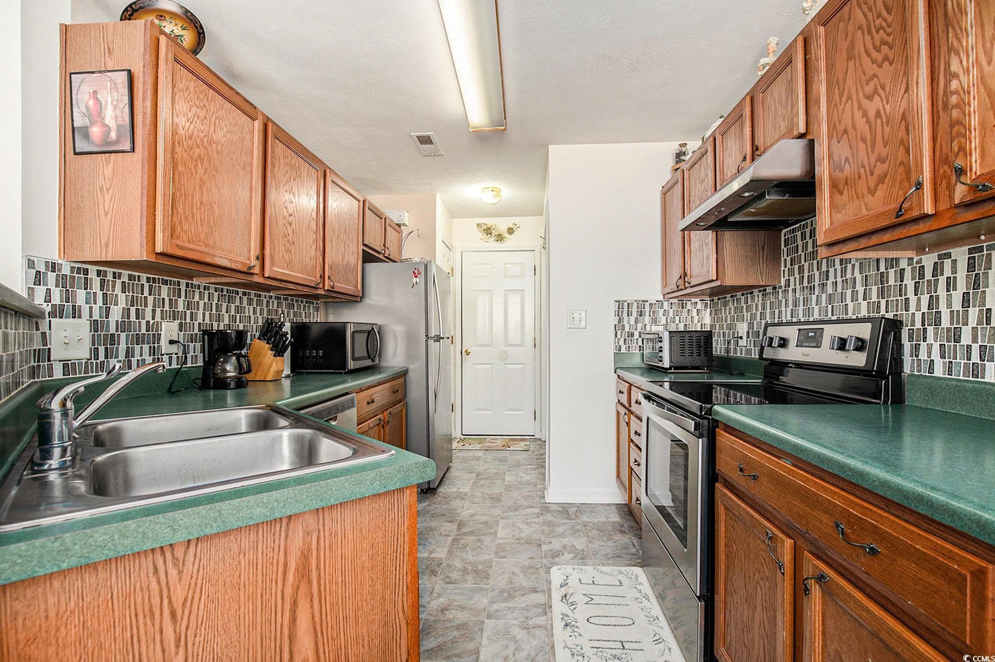 422 Sean River Rd.