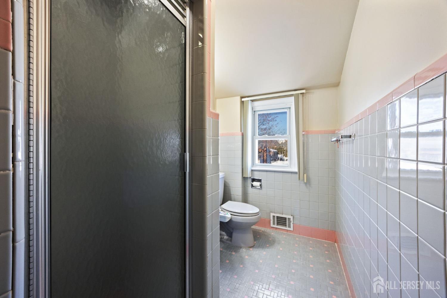 298 SE Newark Avenue