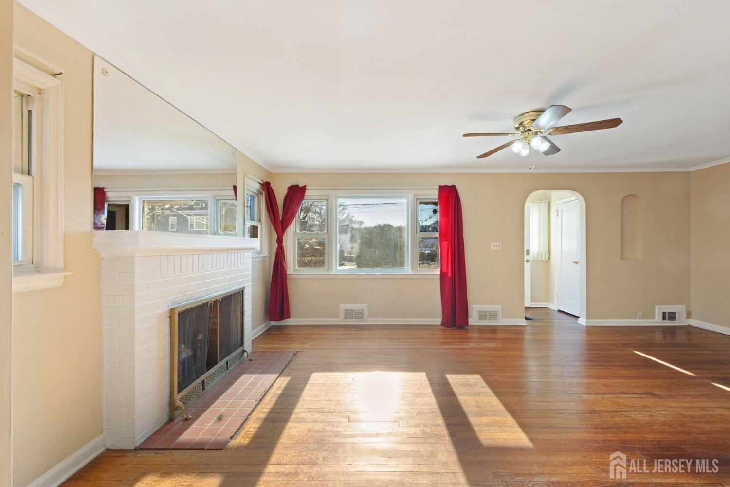 298 SE Newark Avenue