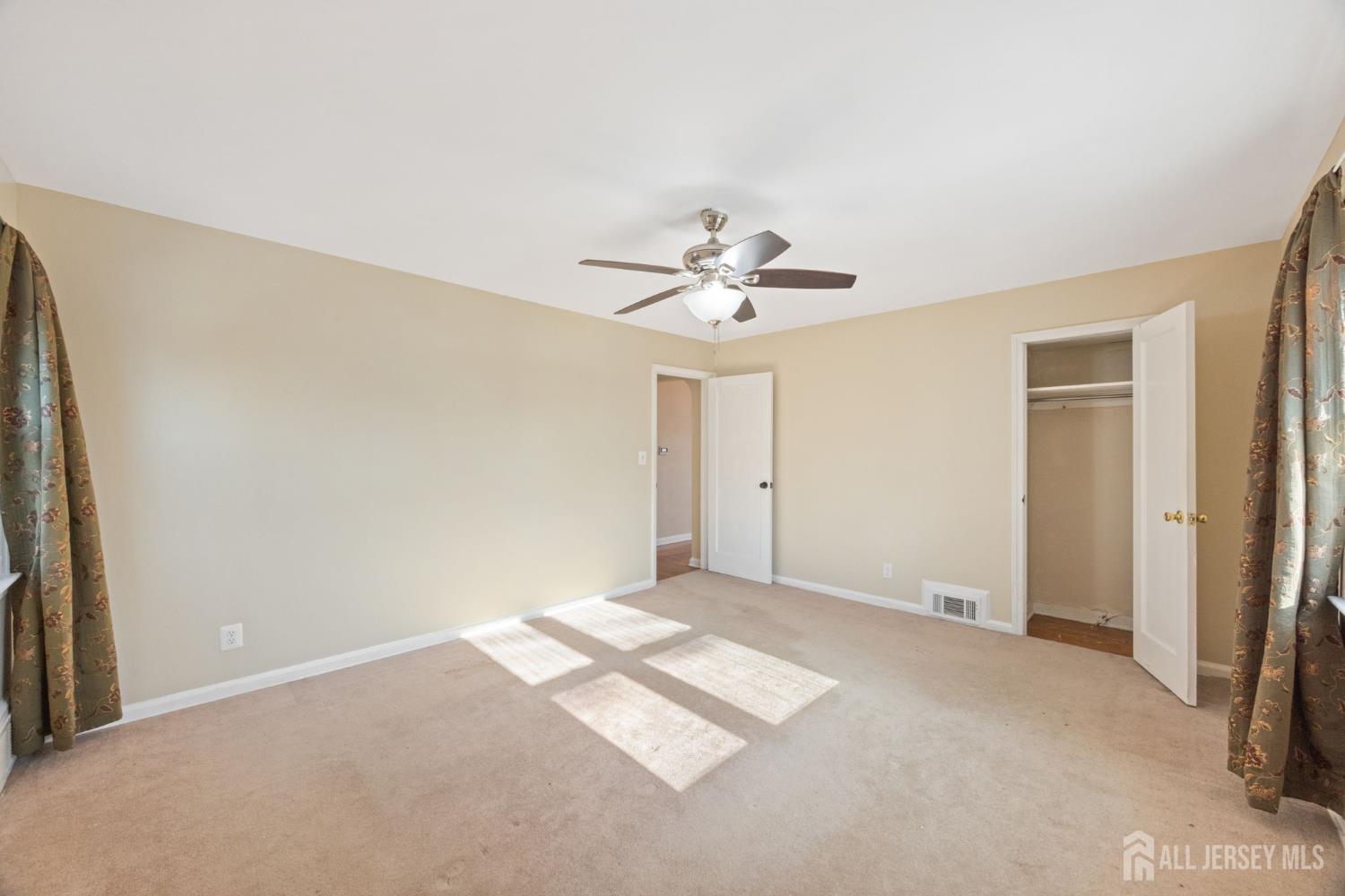 298 SE Newark Avenue