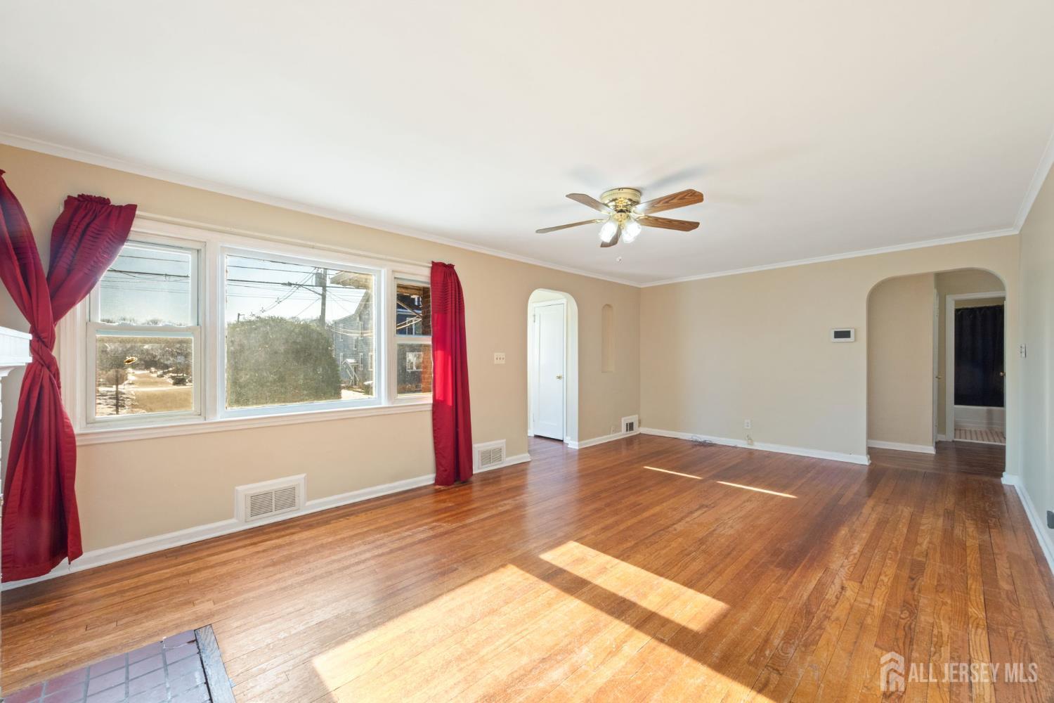 298 SE Newark Avenue