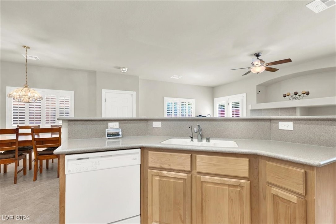 6616 Lavender Lilly Lane 3