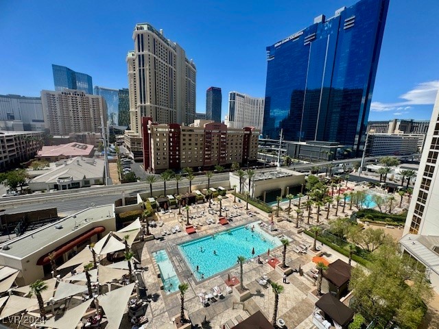 135 East Harmon Avenue 707