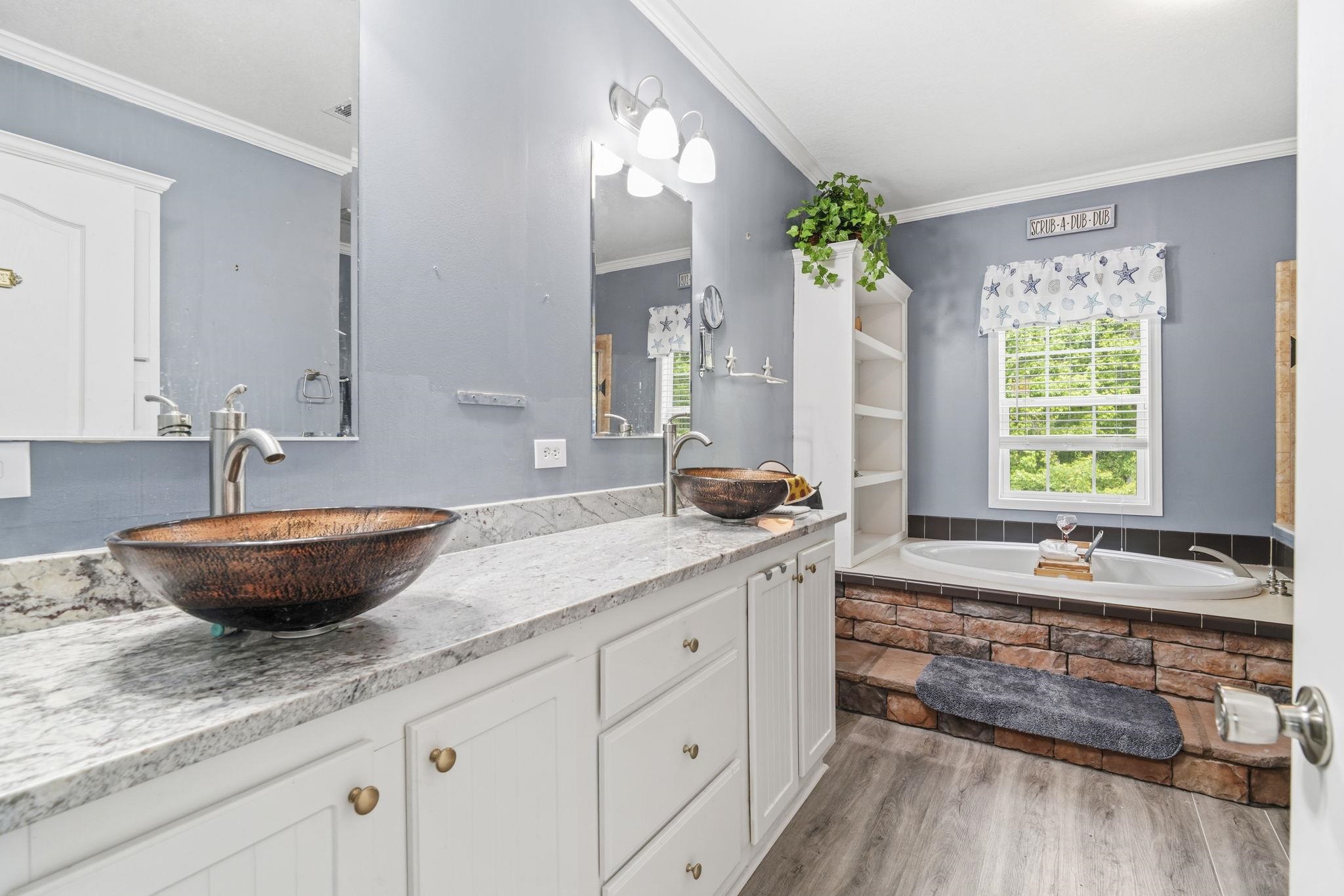 54 Peregrine Ct.