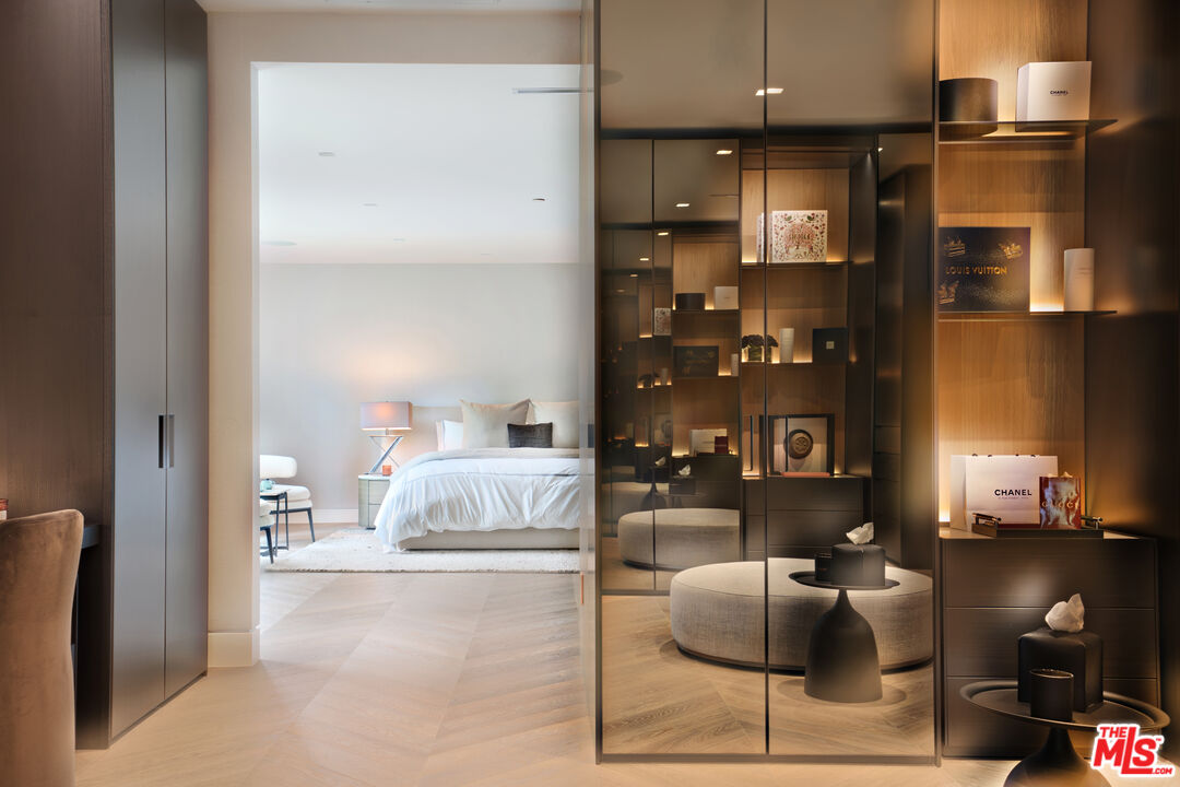 500 Chalette Dr