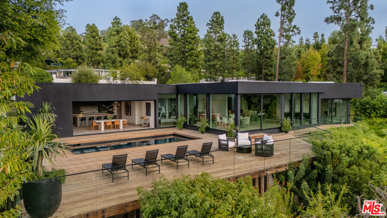 500 Chalette Dr