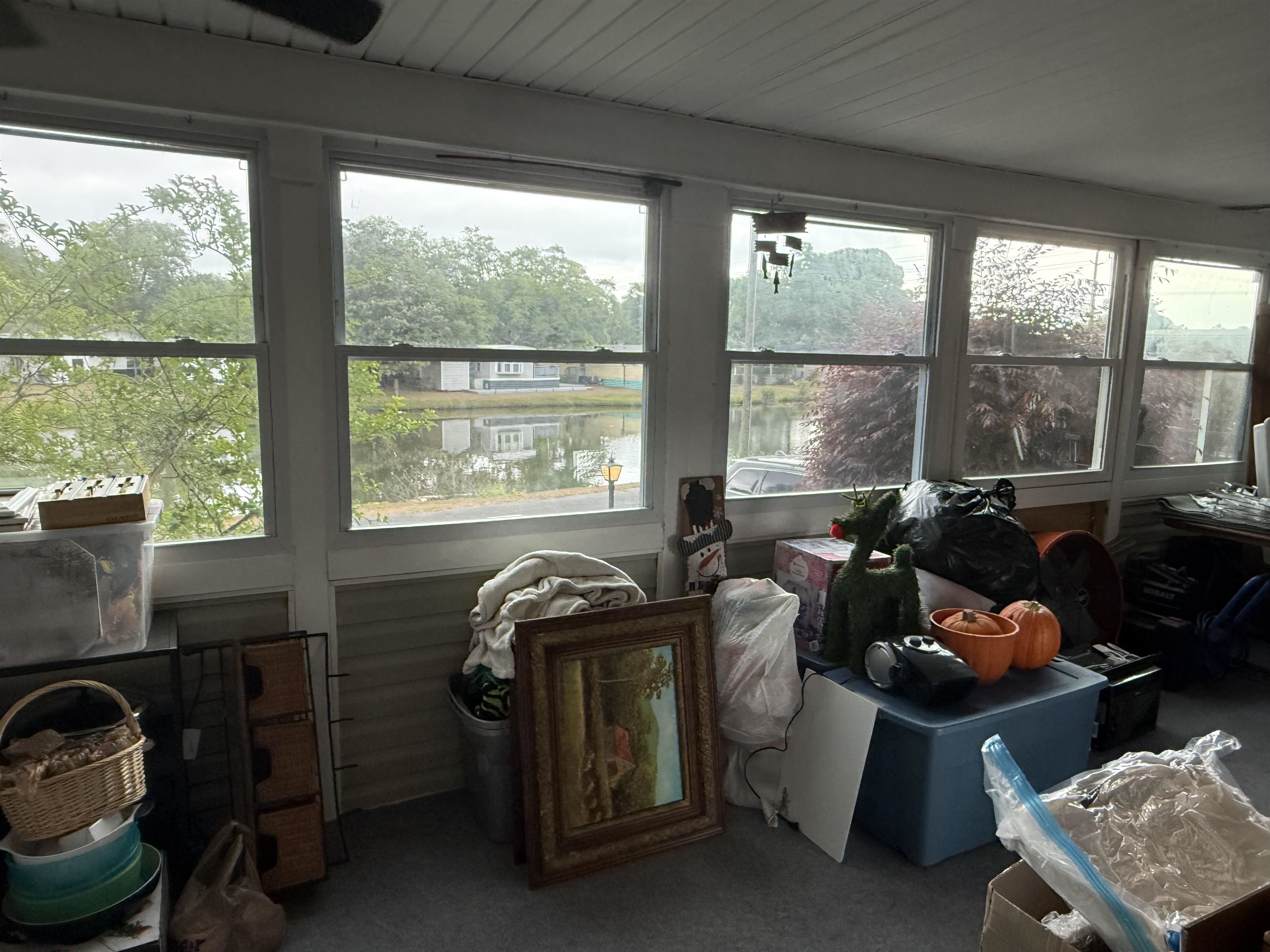 61 Saxon Ct.