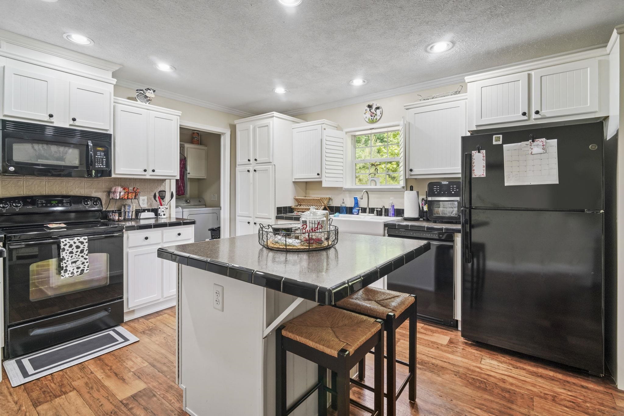 61 Saxon Ct.