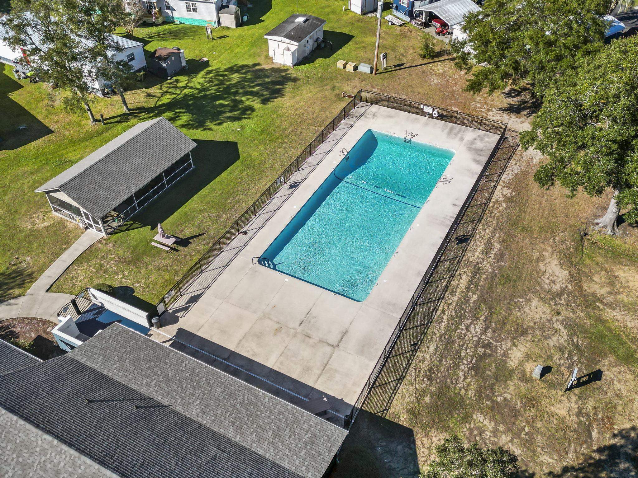 61 Saxon Ct.