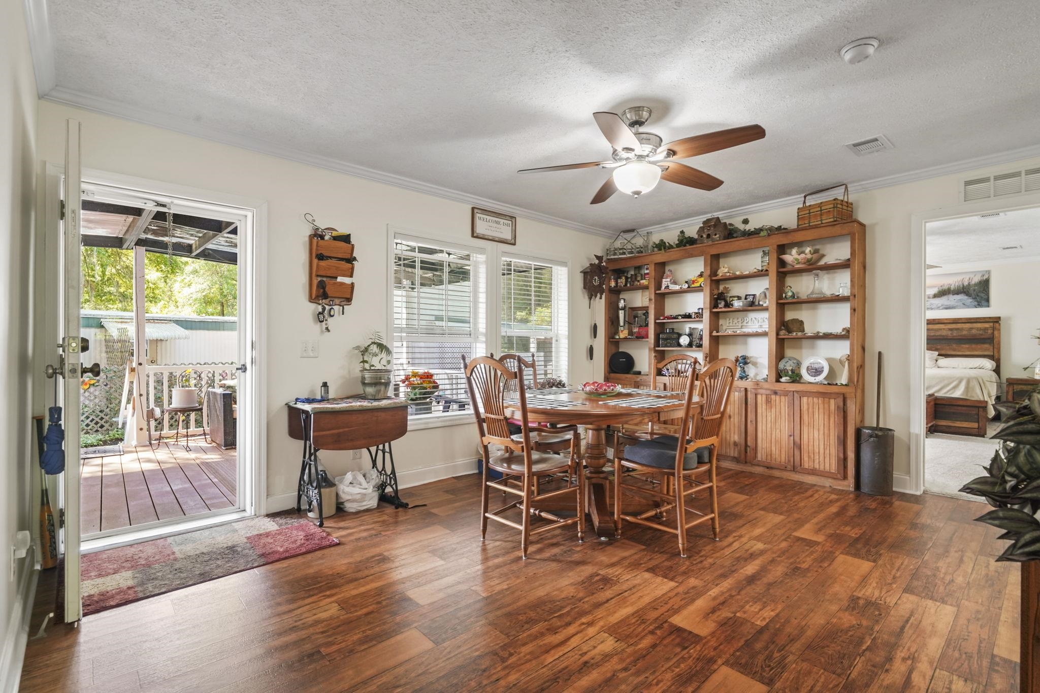 61 Saxon Ct.