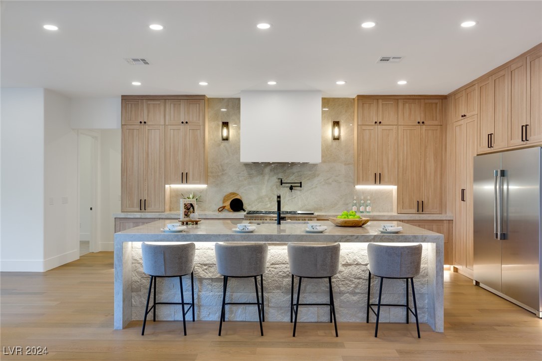 1416 IRON HILLS Lane