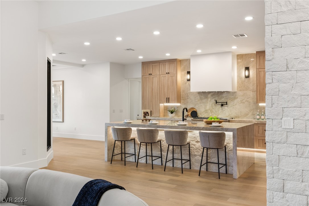 1416 IRON HILLS Lane