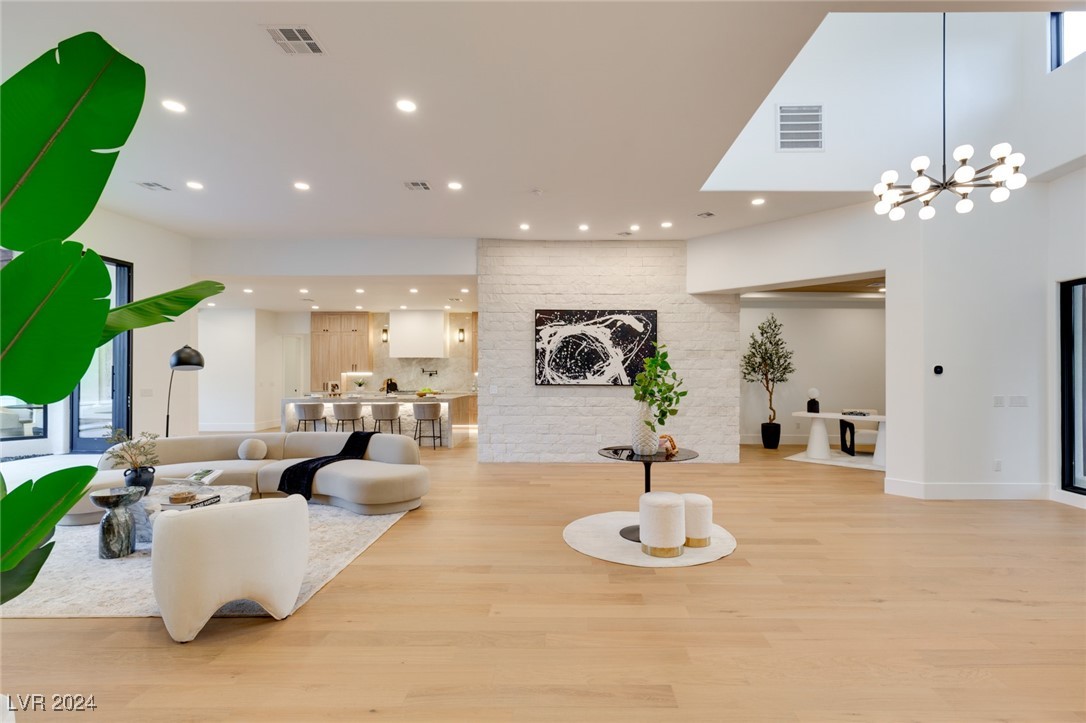 1416 IRON HILLS Lane