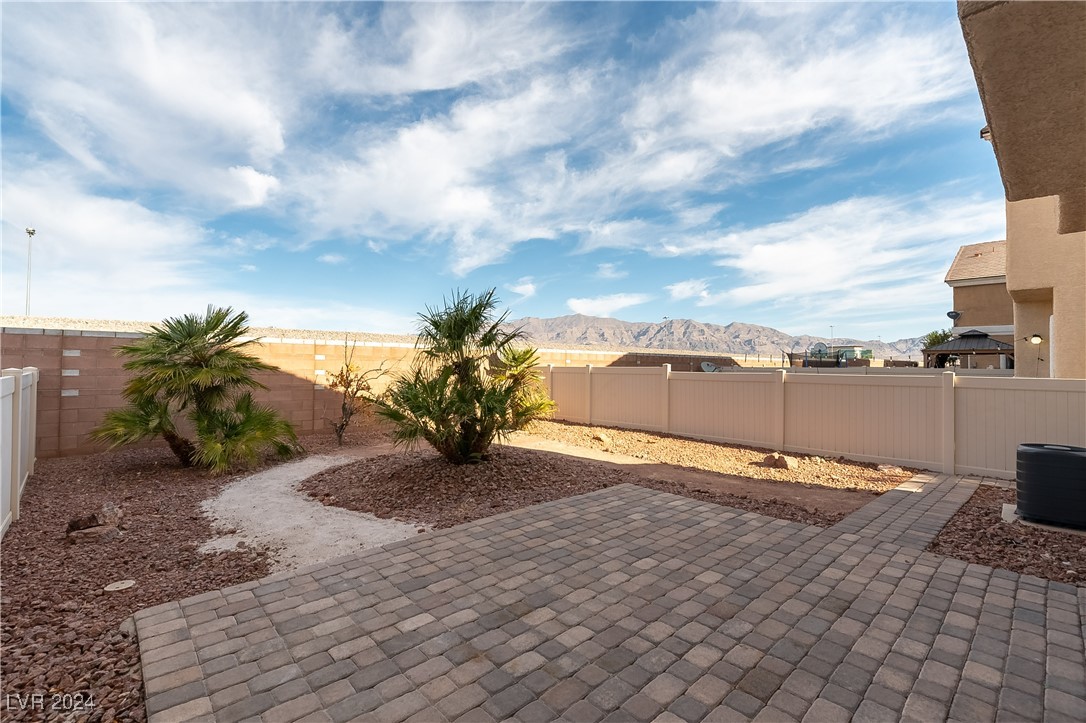 6713 Lookout Lodge Lane 2