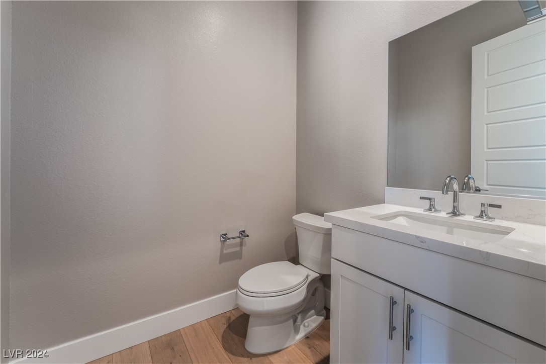 10214 Sequoia Glen Avenue