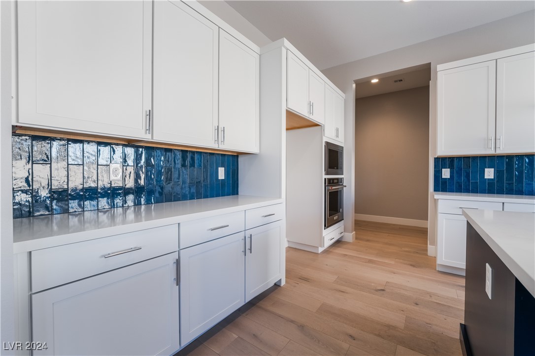 10214 Sequoia Glen Avenue