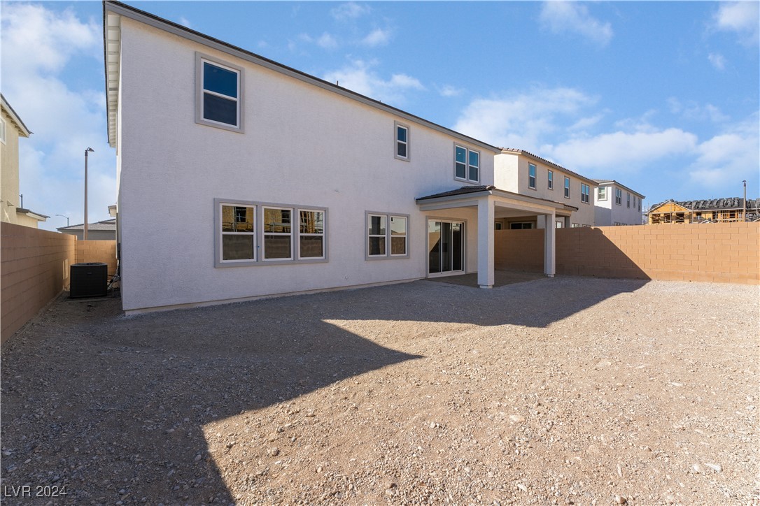 10214 Sequoia Glen Avenue