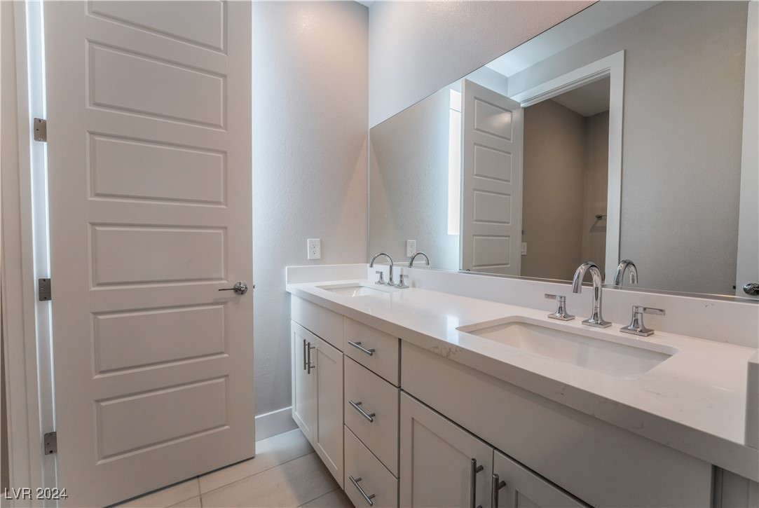 10214 Sequoia Glen Avenue