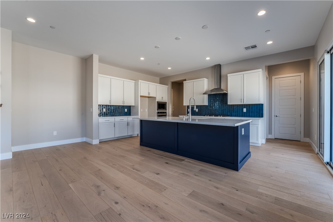 10214 Sequoia Glen Avenue