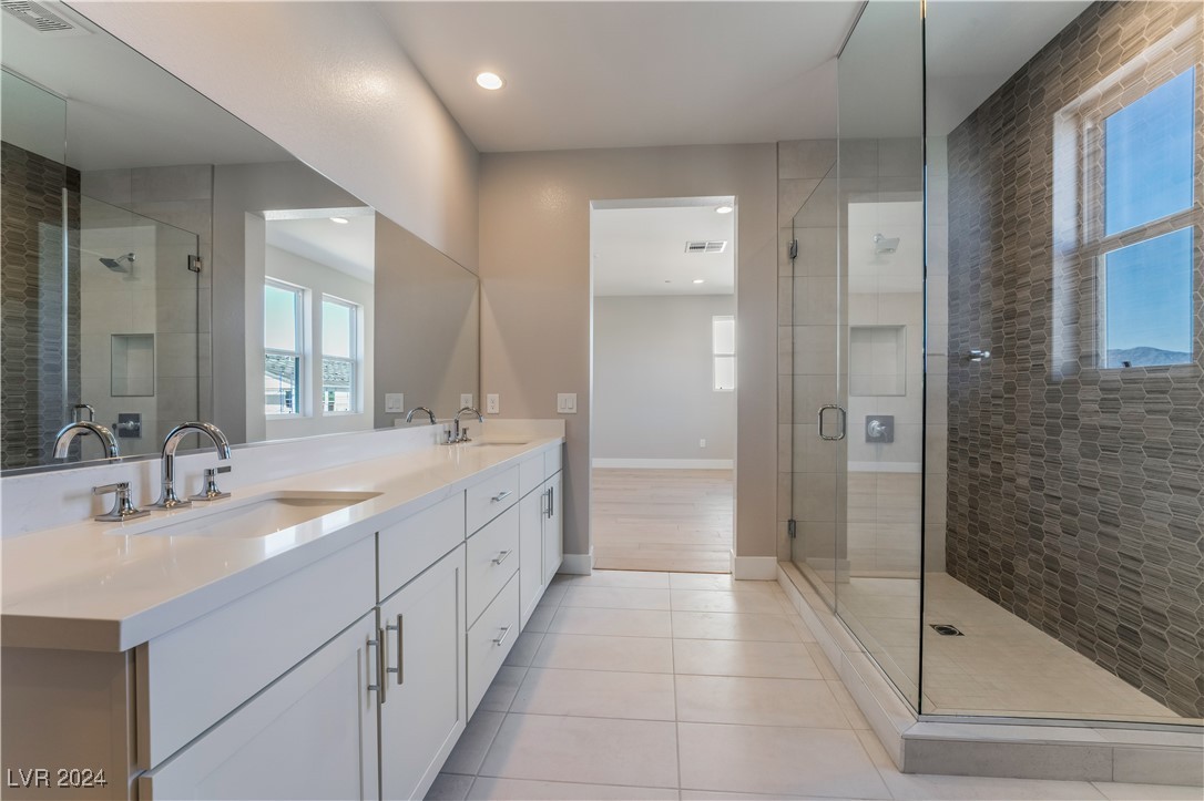 10214 Sequoia Glen Avenue