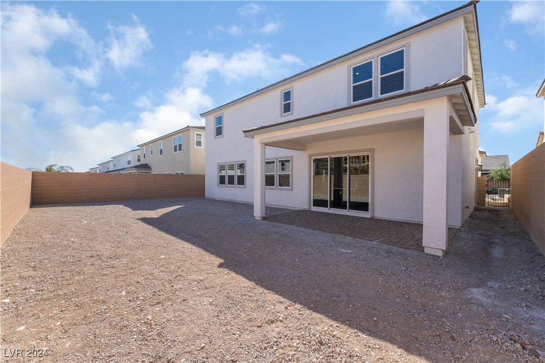 10214 Sequoia Glen Avenue