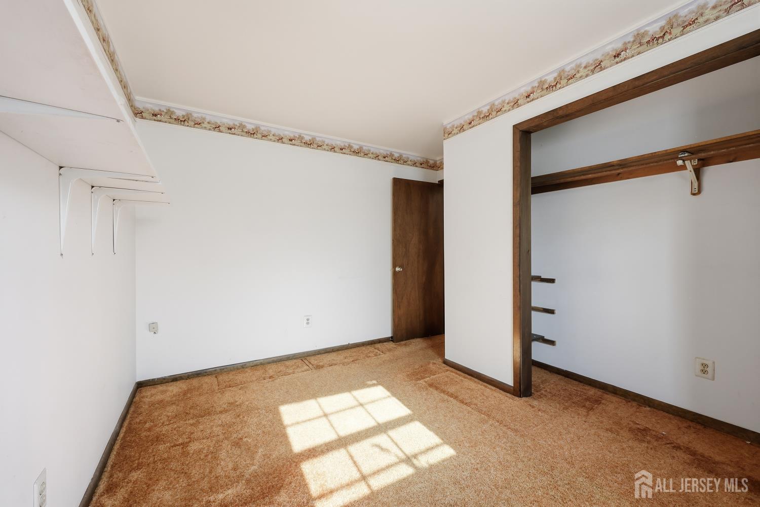 4 Walnut Street