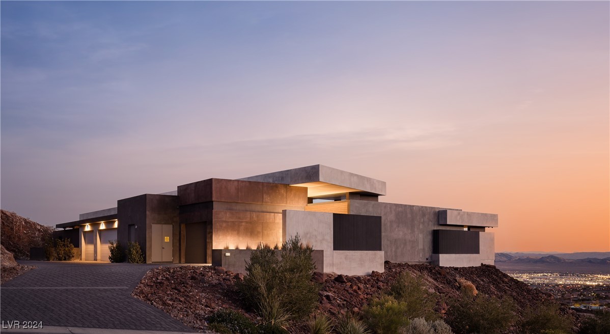 641 Dragon Peak Drive