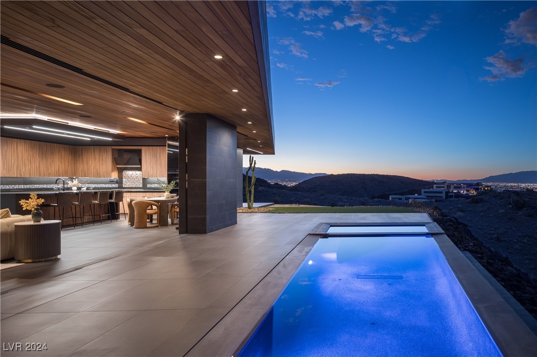 641 Dragon Peak Drive