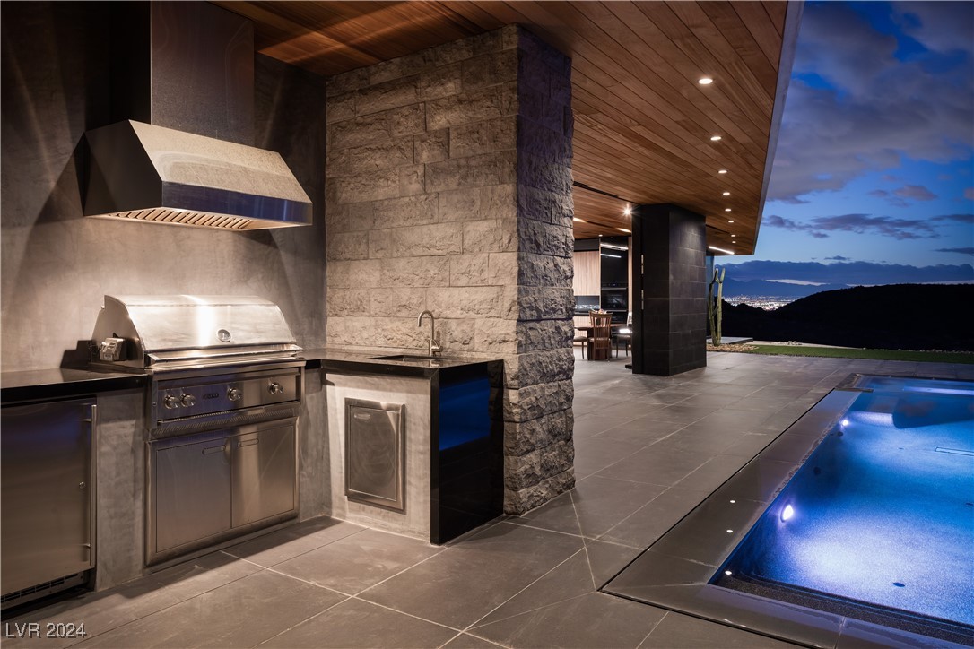 641 Dragon Peak Drive