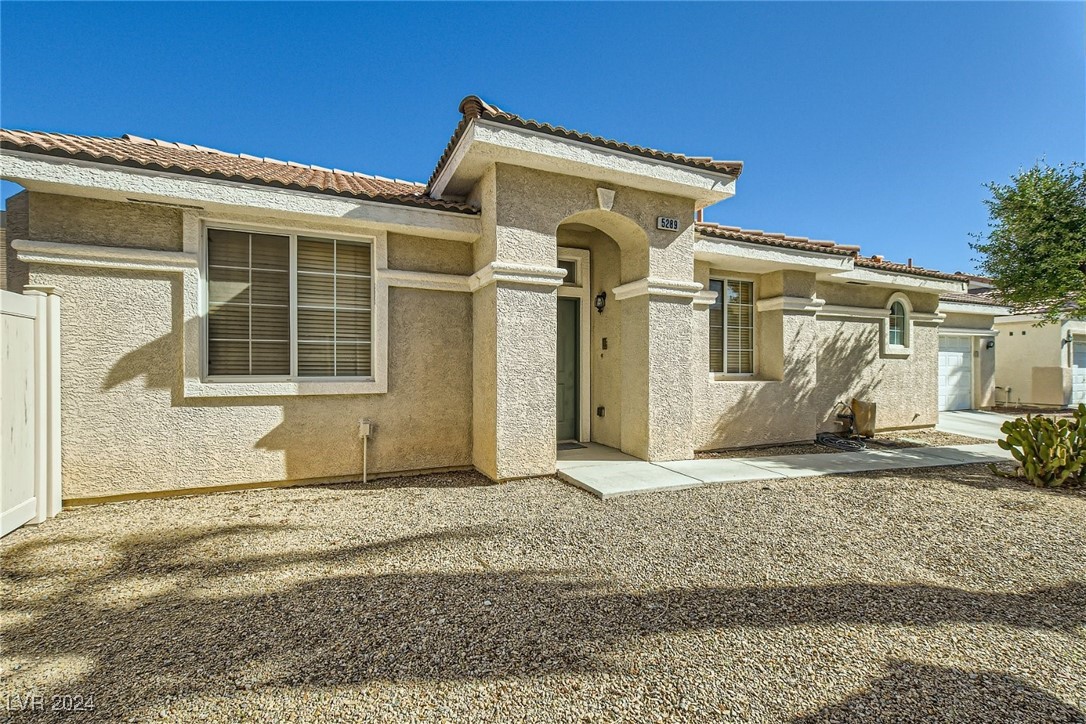 5289 Dakotah Pointe Court