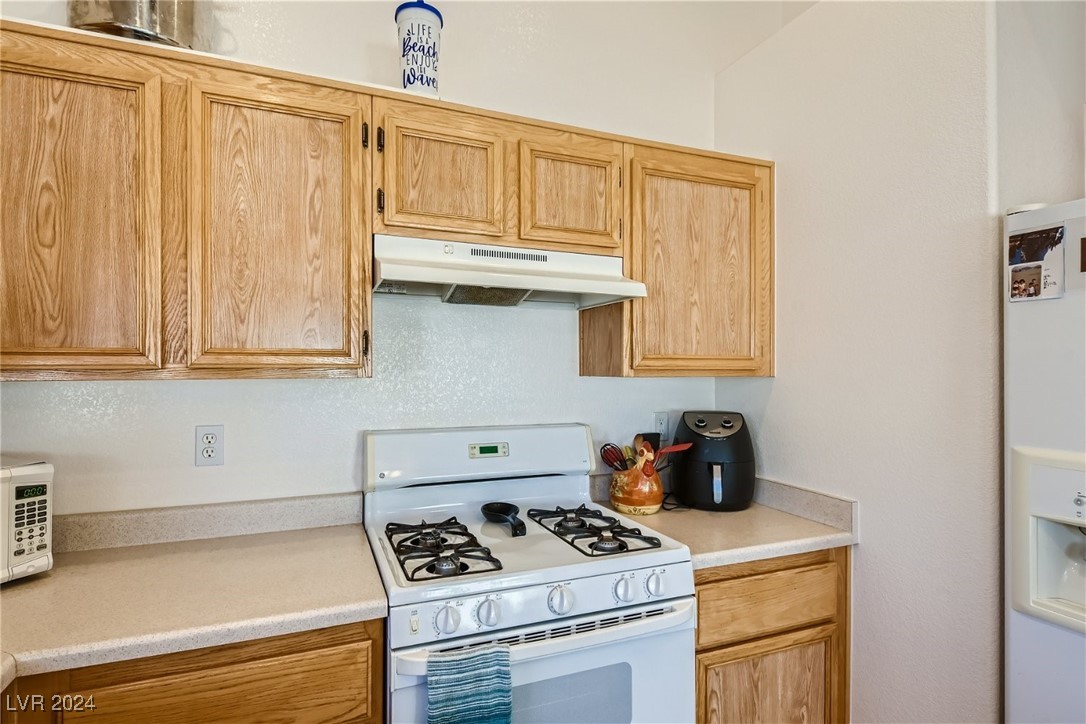 5289 Dakotah Pointe Court