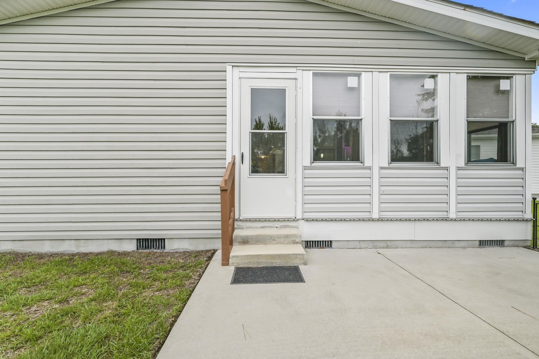 1777 Fairbanks Dr.