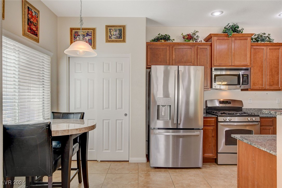 10122 Aspen Rose Street 102