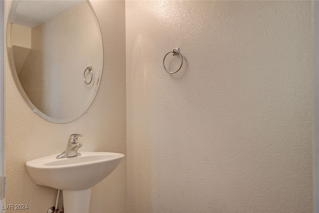10122 Aspen Rose Street 102