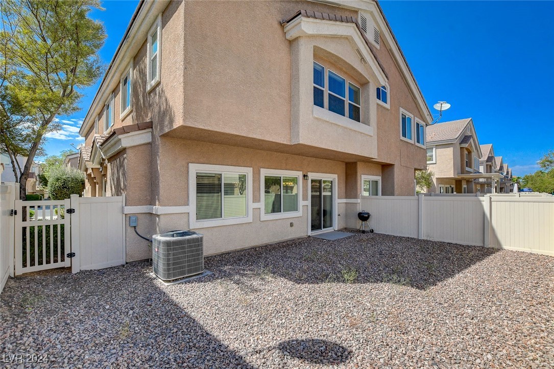 10122 Aspen Rose Street 102