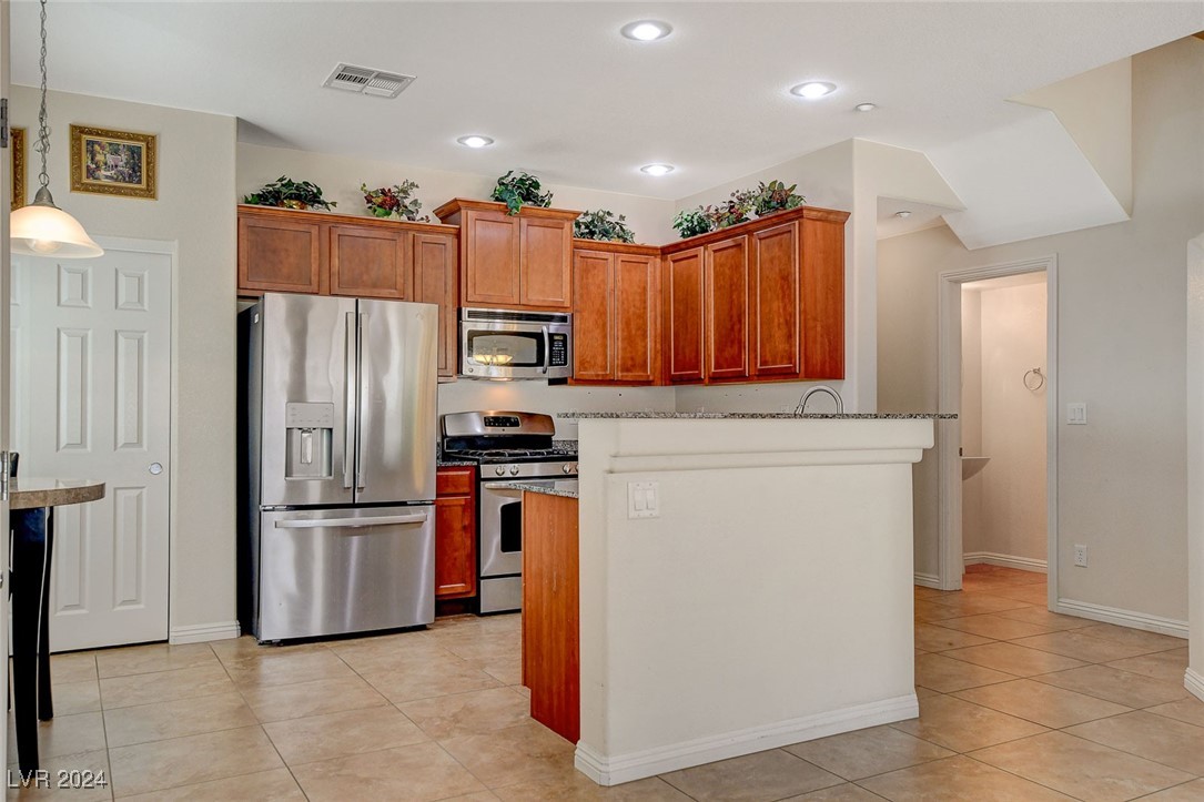 10122 Aspen Rose Street 102