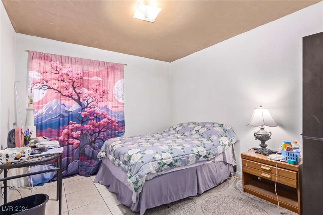 4474 El Carnal Way