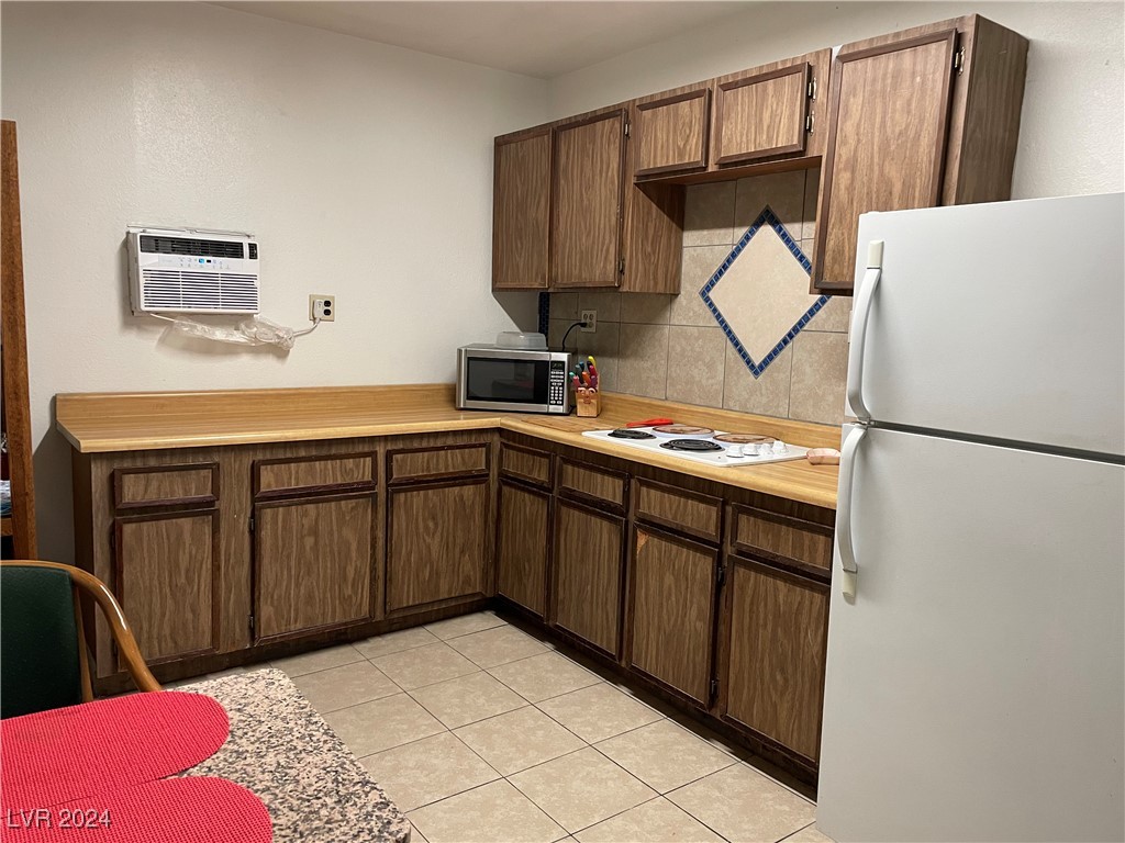 4474 El Carnal Way