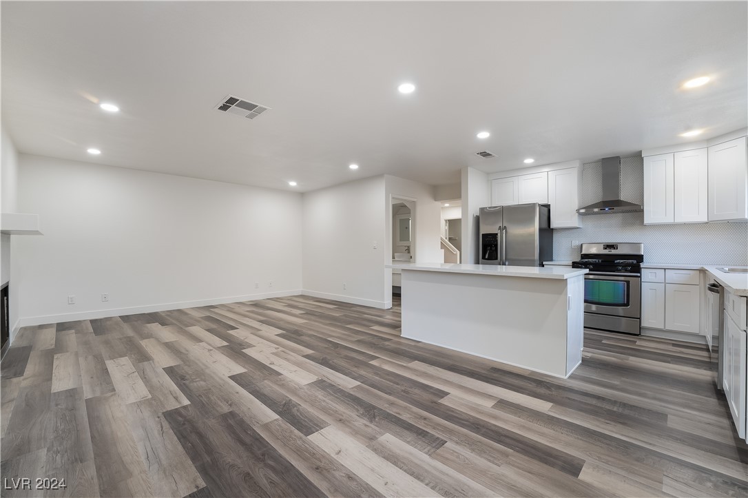 2053 Waverly Circle