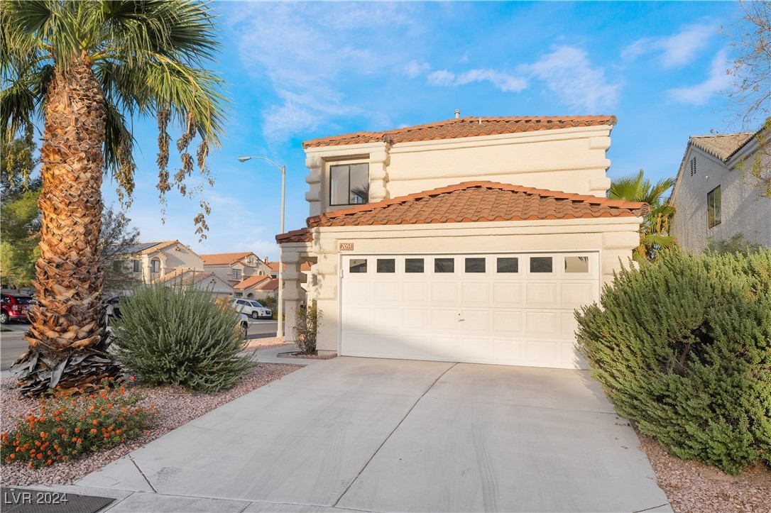 2053 Waverly Circle